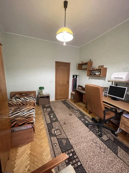 2 кім квартира вул. Над Ставом