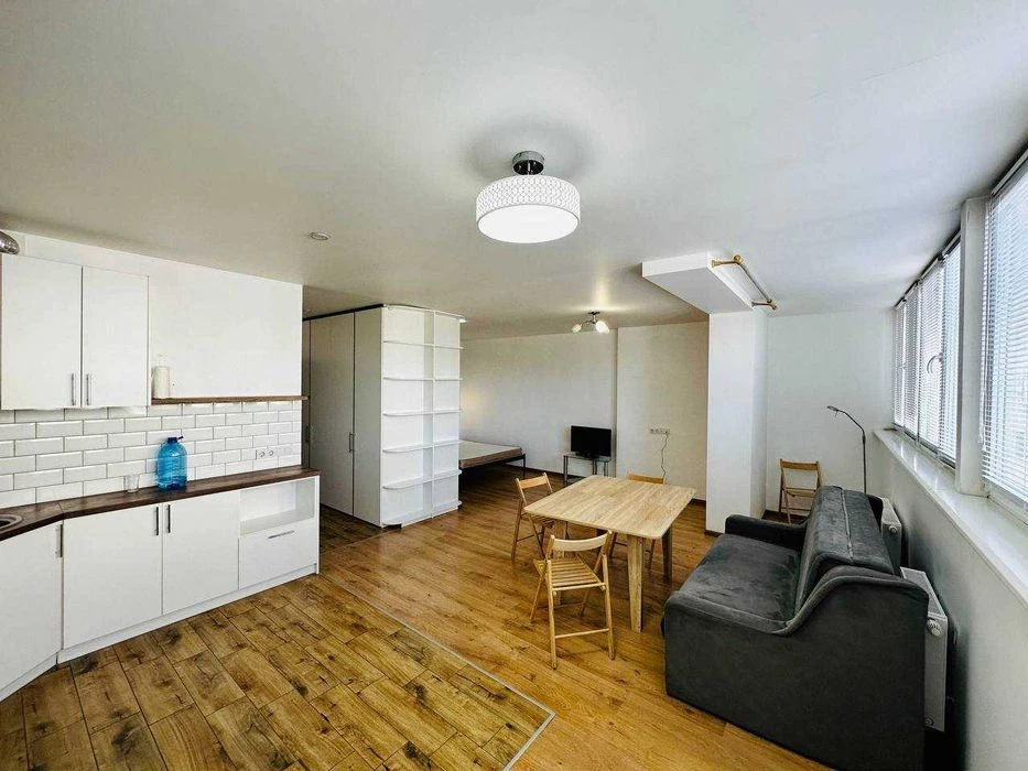 1к квартира 45м², низький поверх! просп. Академіка Глушкова,