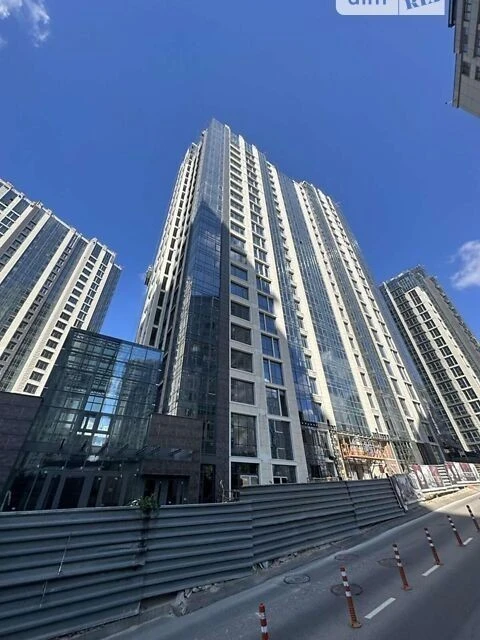 Продаж 5к квартири 215 кв. м на вул. Андрія Верхогляда ЧЕРГА