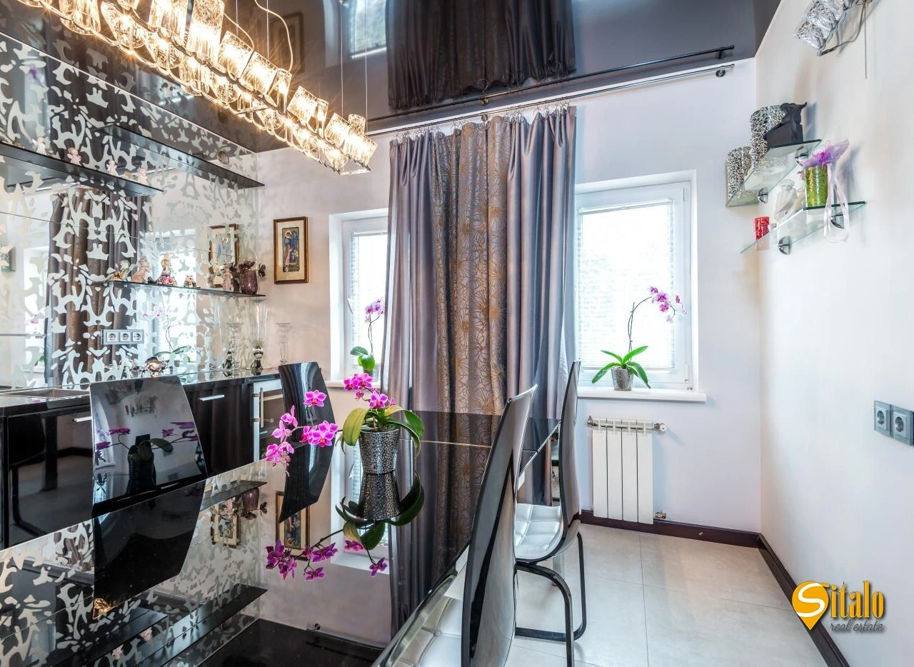 Продажа дома 280 м², 3-я Озерная ул.