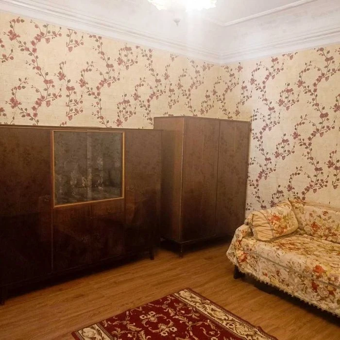 Продается 3-комнатная квартира в историческом центре Одессы