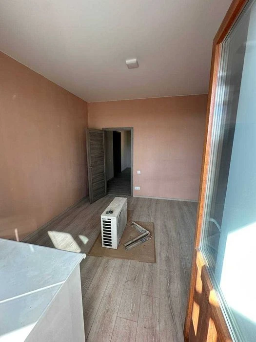 Продам 3-кімнатну квартиру ПРАВИЙ БЕРЕГ