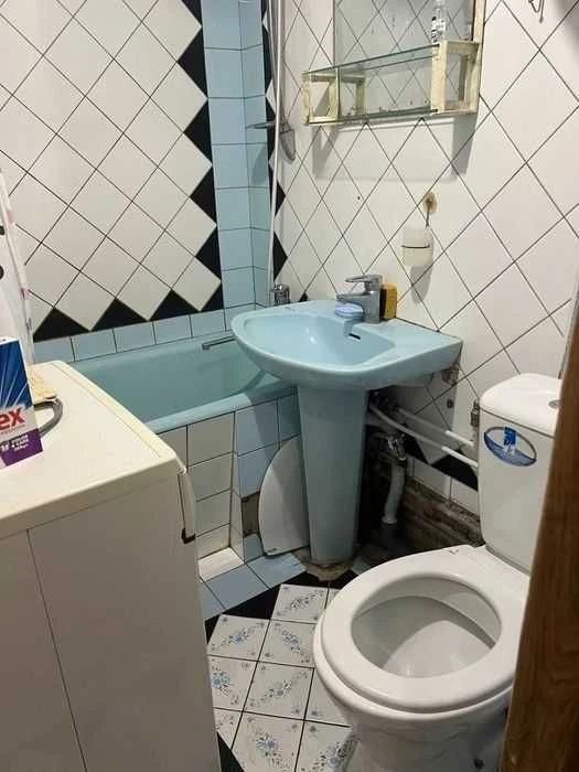 Продам 2 из квартиру Новые Дома ул Каденюка 27000