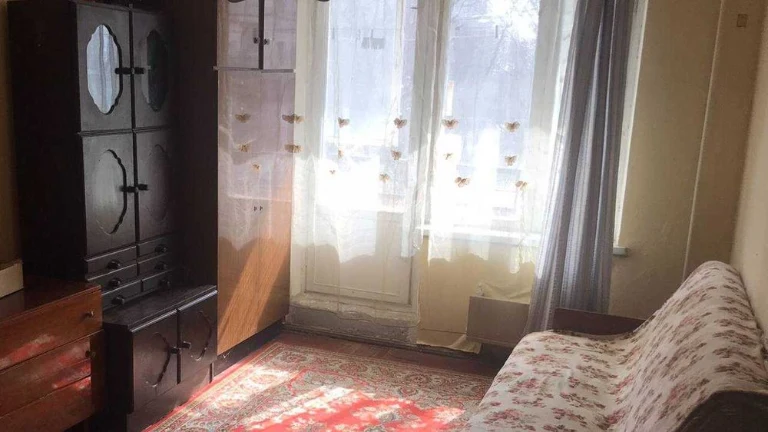 Продаж 1 к. квартири Холодна Гора