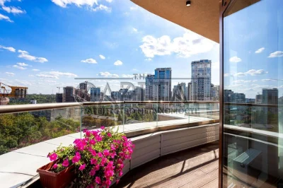 Продаж з ремонтом 52 Перлина 75м2 2 кімнати простора світла