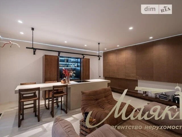 Sale of 2-room apartment 98 sq. m. on Predslavynska Street 42A • ID