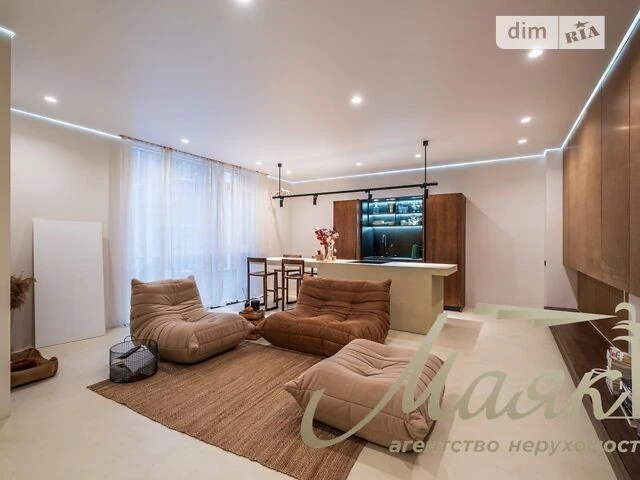 Sale of 2-room apartment 98 sq. m. on Predslavynska Street 42A • ID