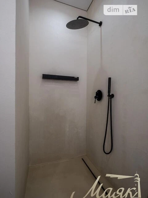 Sale of 2-room apartment 98 sq. m. on Predslavynska Street 42A • ID