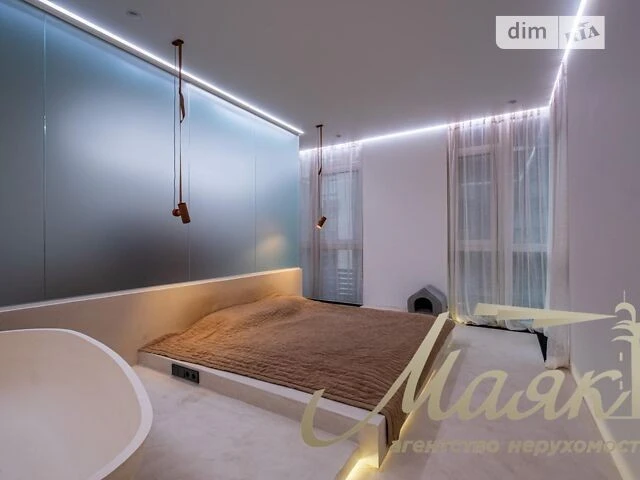 Sale of 2-room apartment 98 sq. m. on Predslavynska Street 42A • ID
