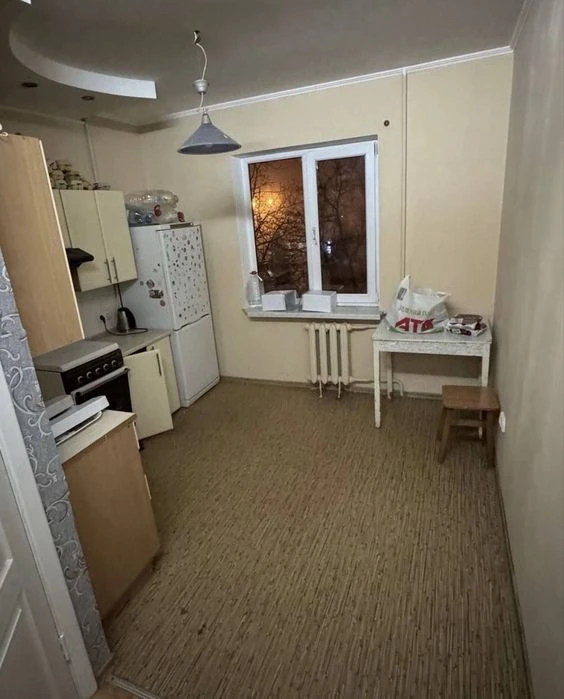 Срочно продам по супер цене 1 ком.квартиру на Маршала Жукова