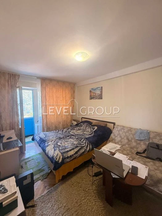 We offer for sale a 2-room apartment in Desnyanskyi rai