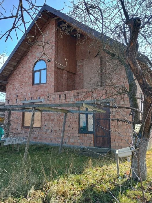 Продаж будинку в Дубове біля Чернівців