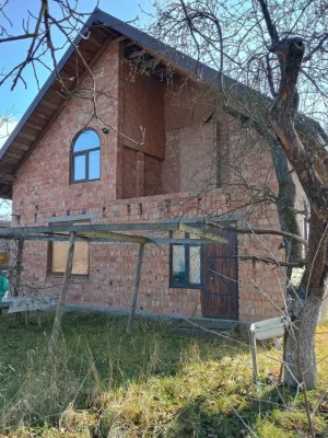 Продаж будинку в Дубове біля Чернівців