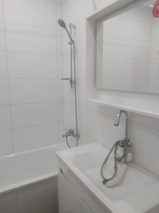 продам 2 к.кв в новострое