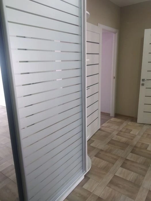 продам 2 к.кв в новострое