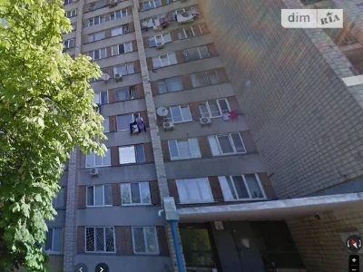 Здам в оренду кімнату на вул. Миропільська 15А довгостроково