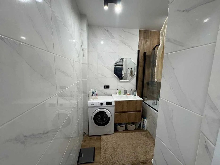 2-кімнатна квартира 82 м²  ЖК Strim Towers  Очеретяна