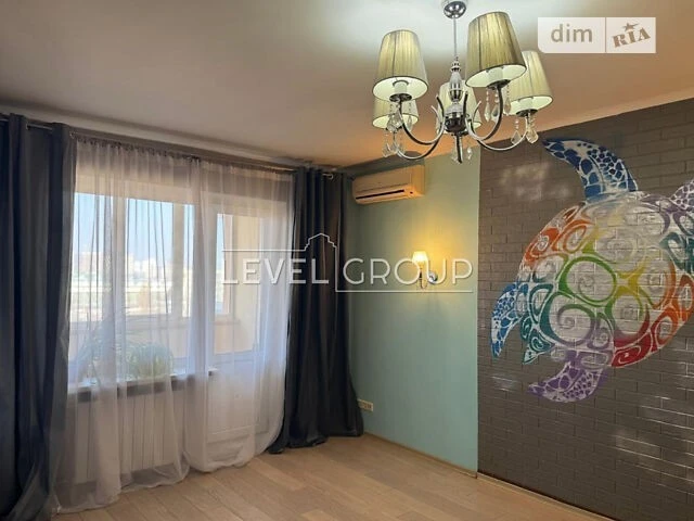 Продаж 2к квартири 73 кв. м на вул. Левка Лук'яненка 15Г • I