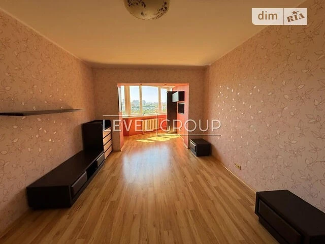 Продаж 2к квартири 73 кв. м на вул. Левка Лук'яненка 15Г • I