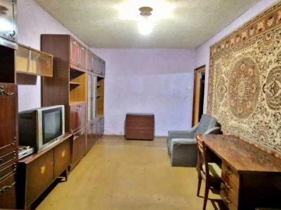 Квартира. Київ, Воскресенський просп. (Перова)