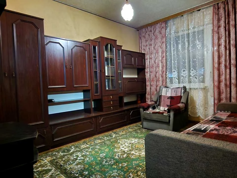 Квартира. Київ, Воскресенський просп. (Перова)