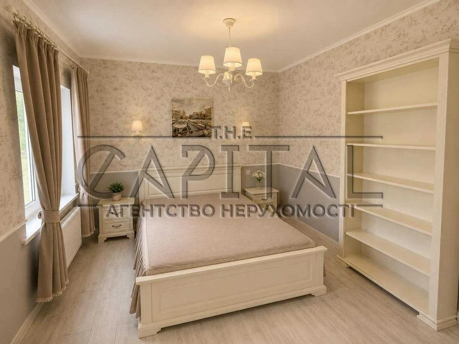 Продаж будинку з ремонтом  перша лінія біля озера Осокорки /