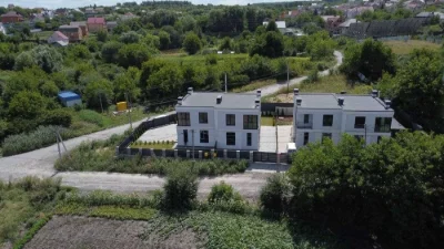 Продам котедж в місті