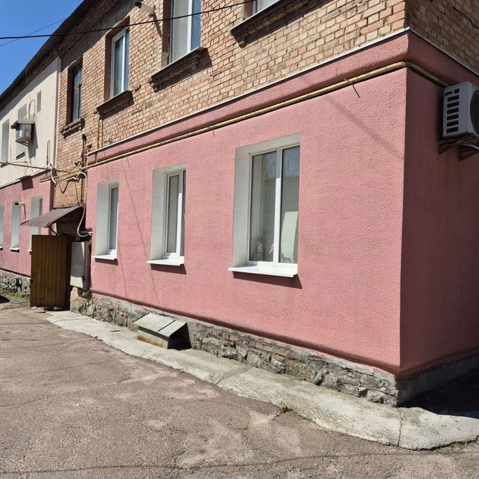 Продам двокімнатну квартиру в самому центрі міста