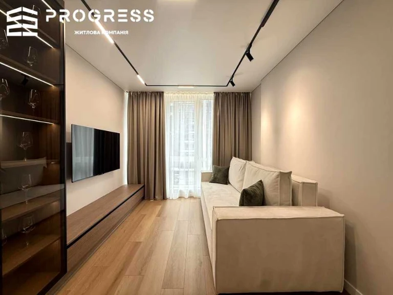 Apartment. Ivano-Frankivsk, Khimikiv St., 28, k.