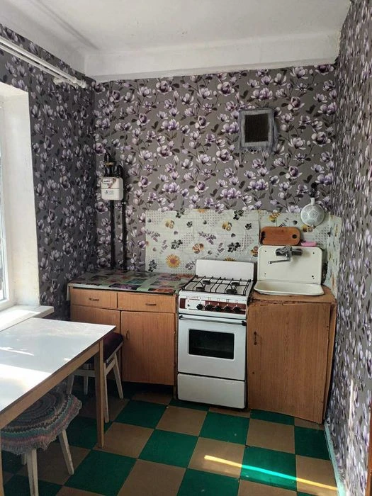 + Продам 1 ком. квартиру ул.Корищенко 12000 дол.
