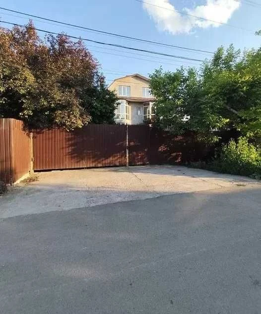 Продам 3-поверховий будинок 280 м² з ремонтом на 13 сотках|