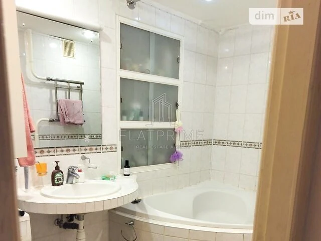 Sale of 3-room apartment 70 sq. m. on Borshchagovska street 173/187 • I