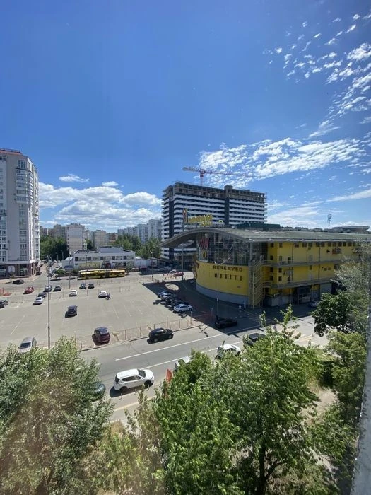 Здам однокімнатну Оболонський просп. 15 ст. м. Мінська-2хв.