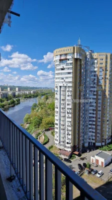 Продаж 2-кімн. квартири 73, 19 м² на 17 поверсі ЖК Rusaniv R