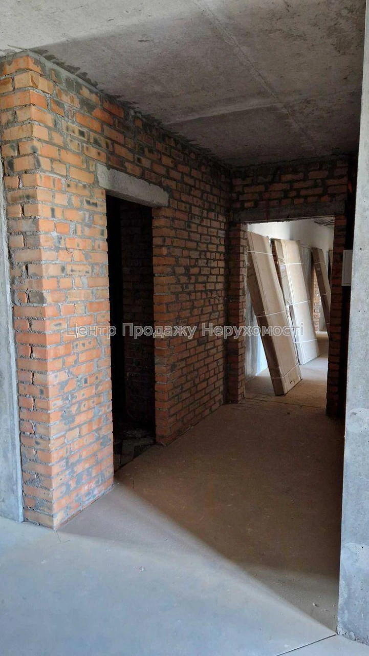 Продаж 2-кімн. квартири 73, 19 м² на 17 поверсі ЖК Rusaniv R