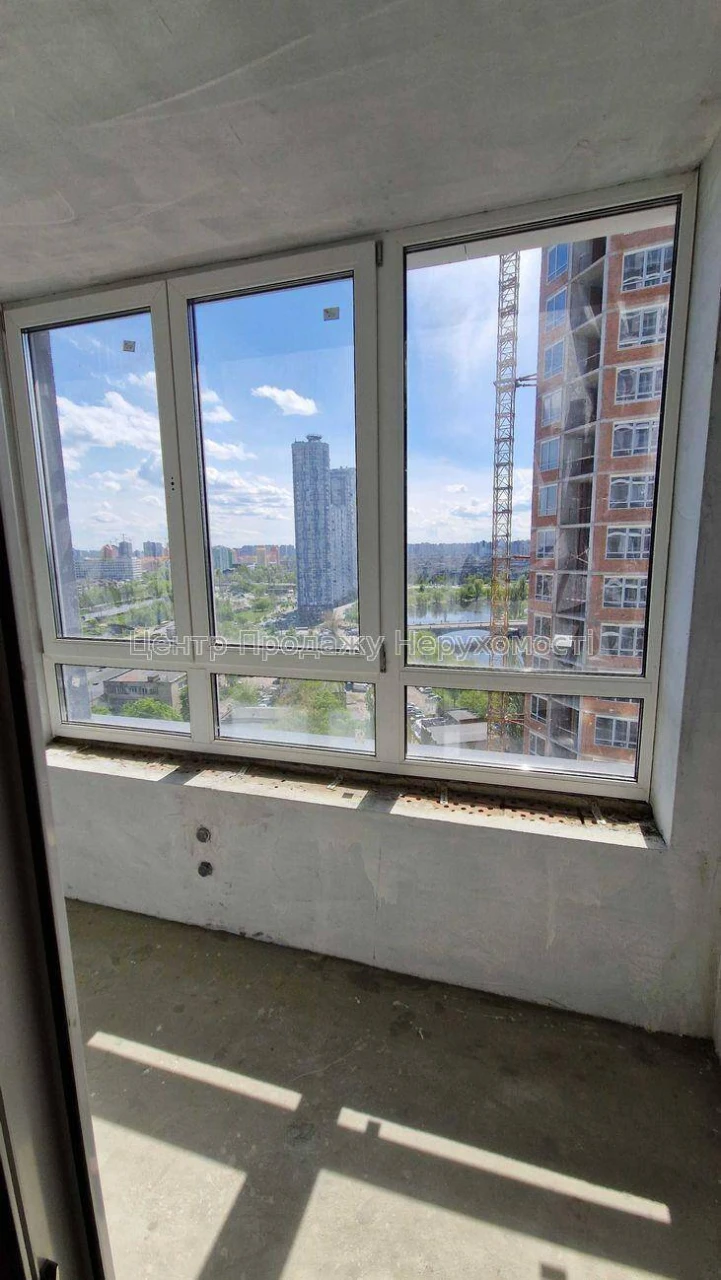 Продаж 2-кімн. квартири 73, 19 м² на 17 поверсі ЖК Rusaniv R