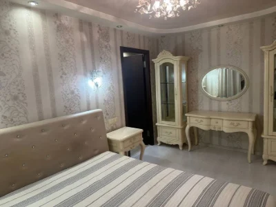 Продам квартиру пр. Поля низ Центральный район  Леси Украинк