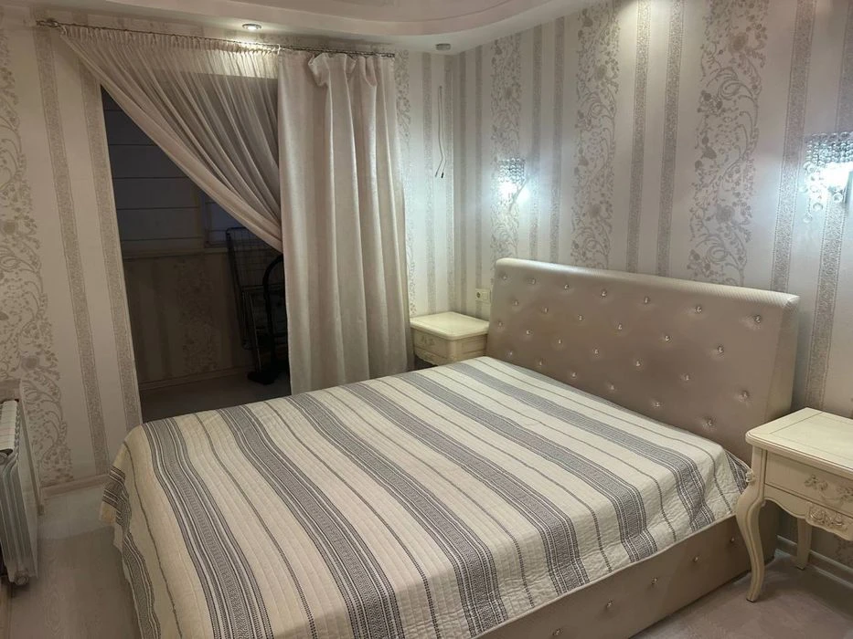 Продам квартиру пр. Поля низ Центральный район  Леси Украинк