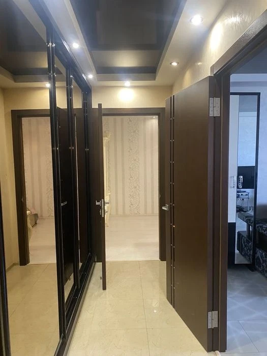 Продам квартиру пр. Поля низ Центральный район  Леси Украинк