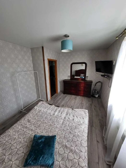 2 к. квартира в євроремонті в центрі міста