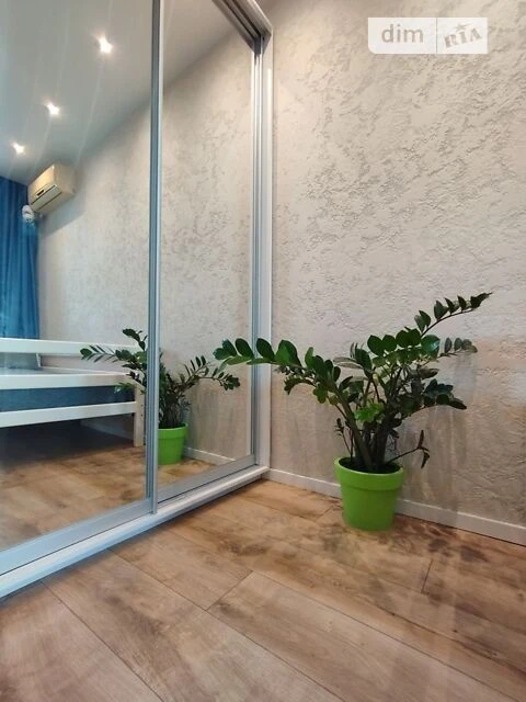Sale of 2-room apartment 55.8 sq. m. on Ostafiya Dashkevycha 4 st. •