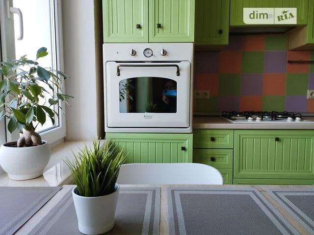 Sale of 2-room apartment 55.8 sq. m. on Ostafiya Dashkevycha 4 st. •