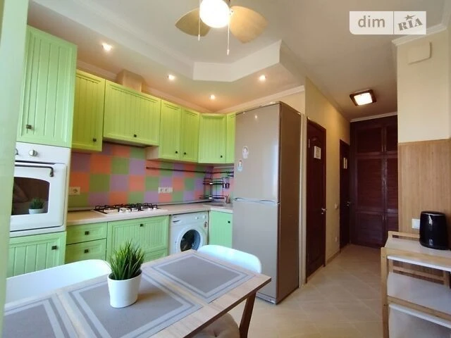 Sale of 2-room apartment 55.8 sq. m. on Ostafiya Dashkevycha 4 st. •