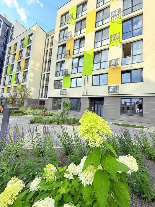 Продаж 2 кімнатна квартира з ремонтом ЖК Софіївка вул. Угорс