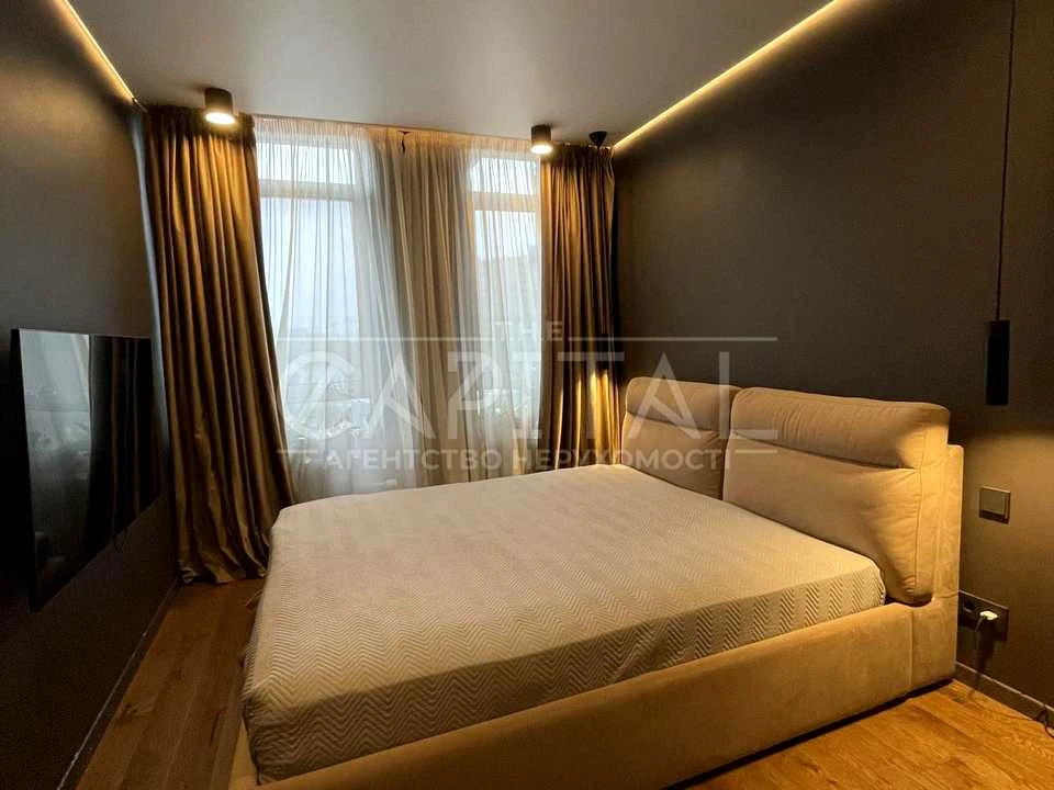 Квартира. Київ, Теремківська вул.