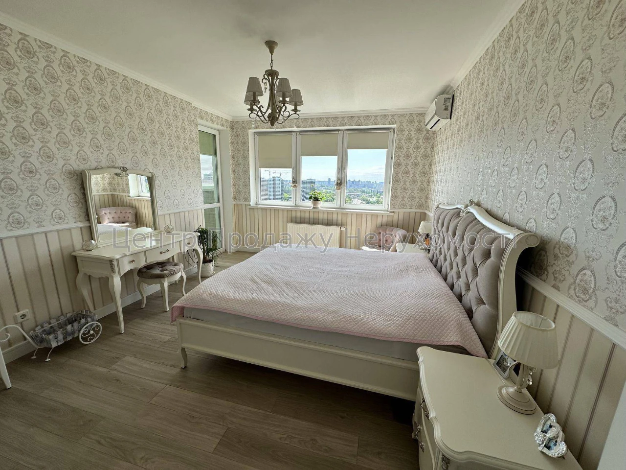 Продаж 1-кімн. кв. 123 м² в ЖК Перовський, Київ, 23/25 пов.