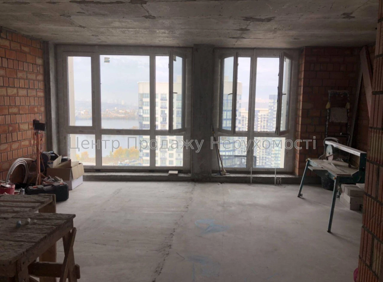 Продаж 1-кімнатної квартири в ЖК "Славутич", Київ