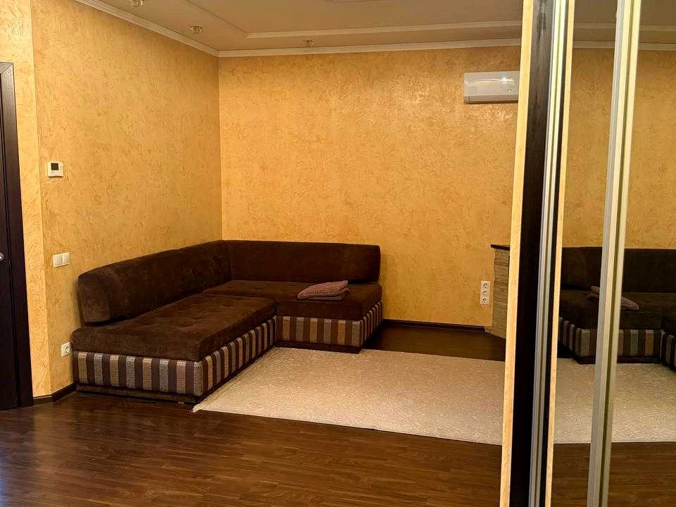 Квартира. Одеса, Таїрова вул.