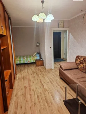 Продаж Квартира Проспект Поля