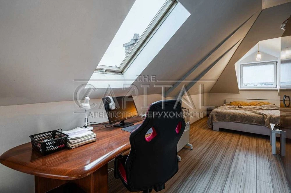 Продаж / Квартира / Подільський район / вул. Ярославська, 30